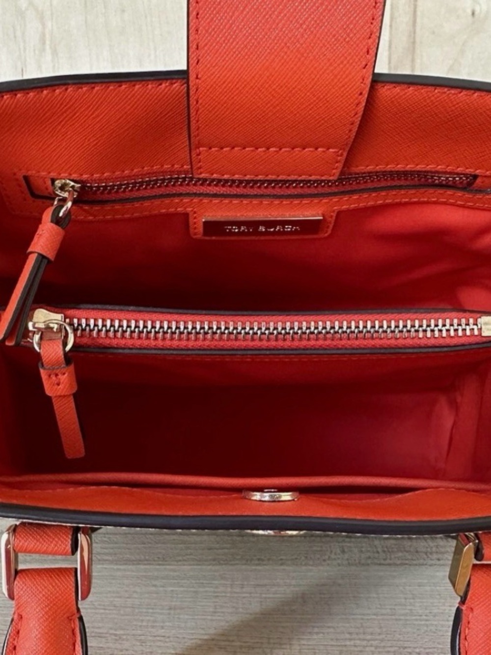 Tory Burch Robinson Satchel In “Something Wild” Print - Picture 2 of 11